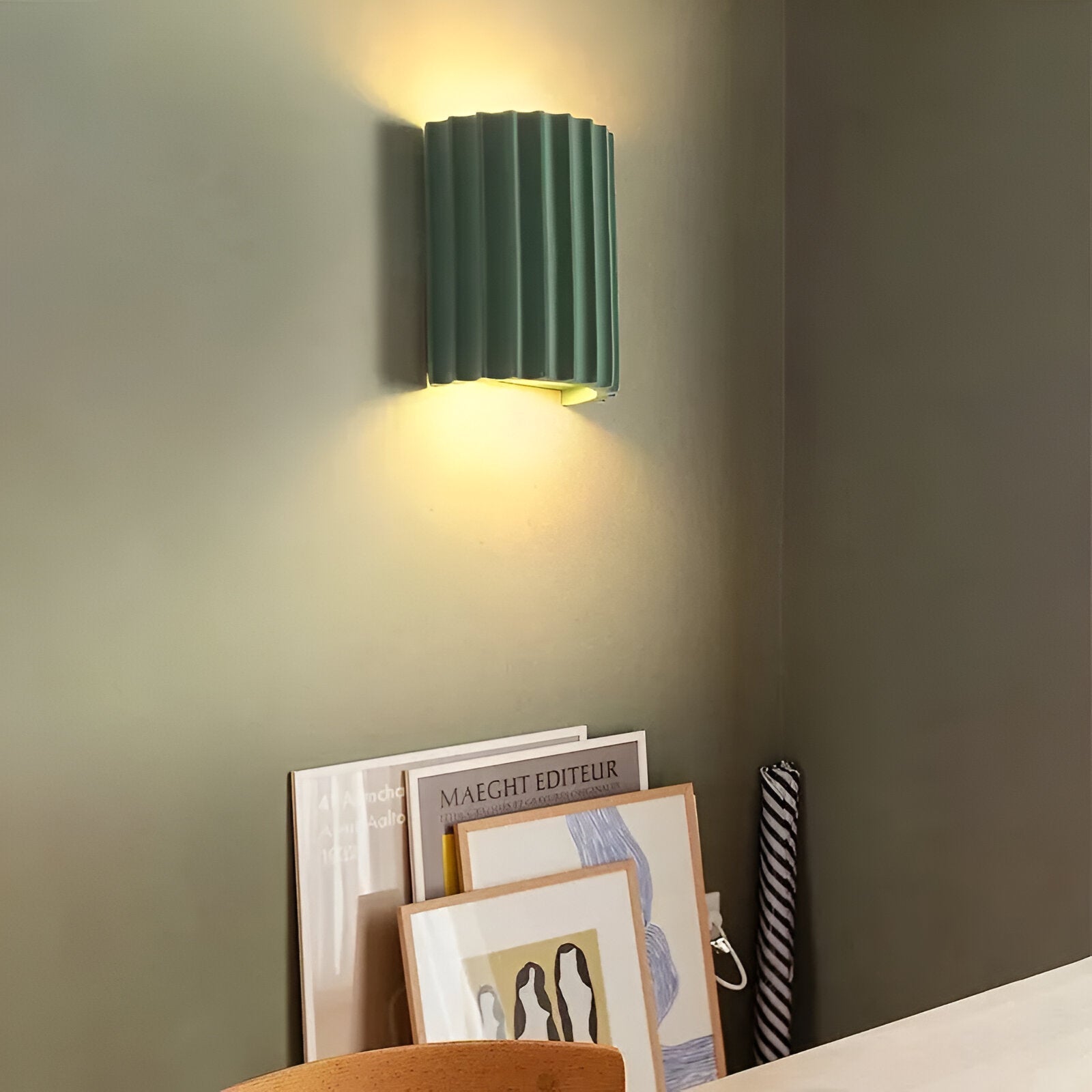 Elegant Dual-Glow Wall Sconce with Easy Installation
