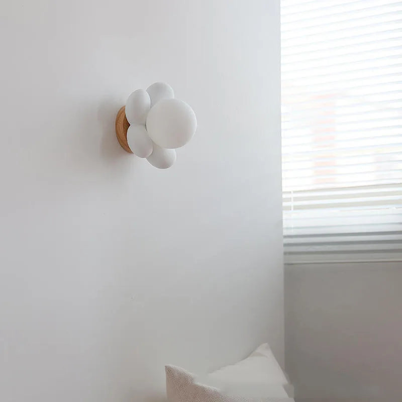 Charming Floral Wall Light with G9 Base – 16 cm Hardwired