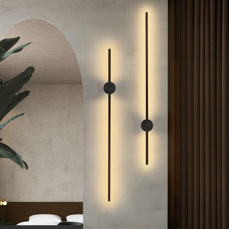 Elegant Rotating Wall Light - Stylish Minimalist Design
