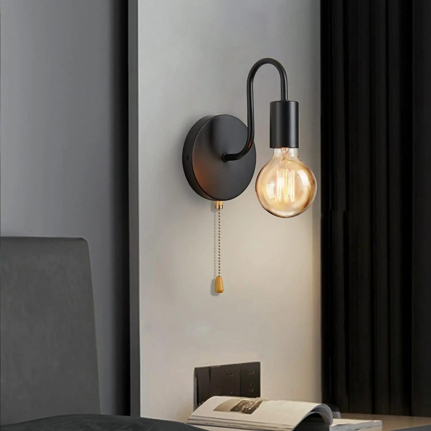 Elegant Curved Gooseneck Wall Light for Indoor Spaces