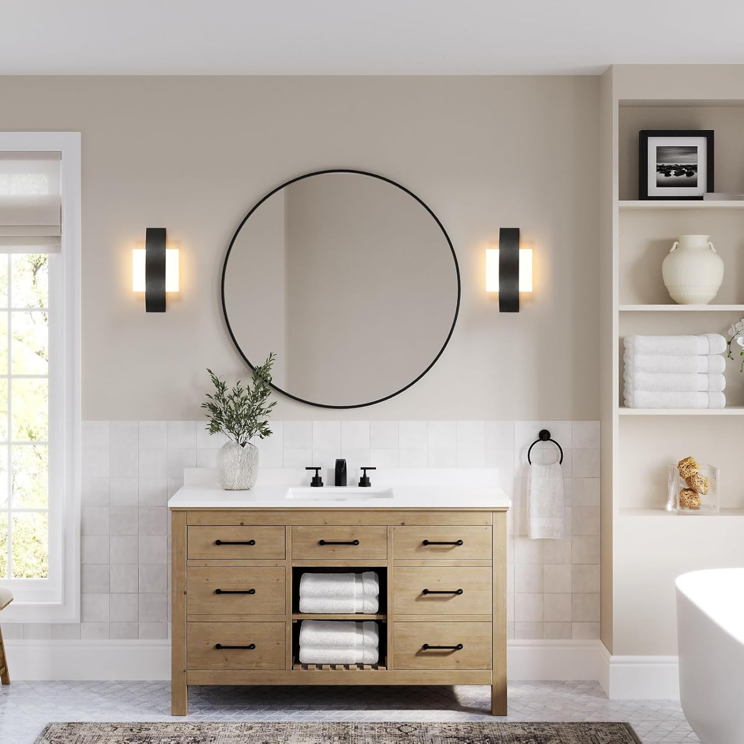 Sleek LED Wall Light Fixture for Modern Spaces