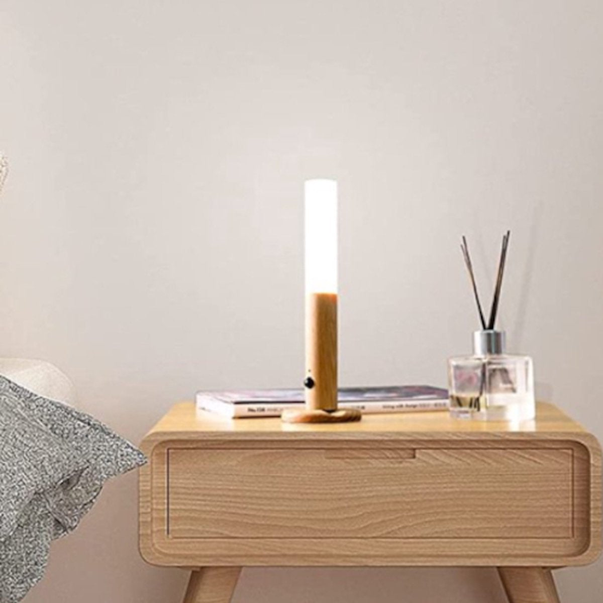 Wireless Wall Light with Motion Sensor – Wooden Design