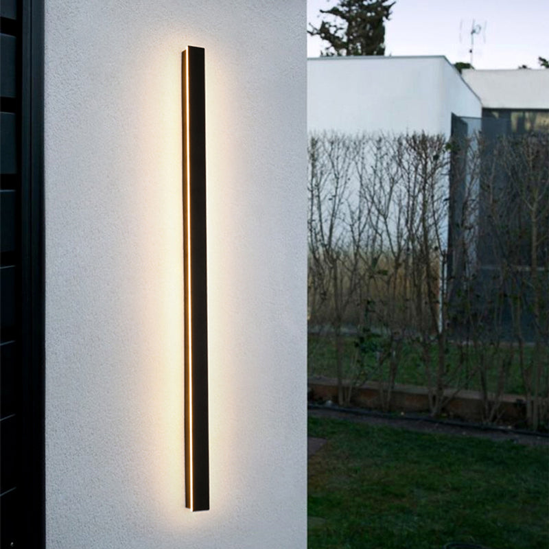Sleek Waterproof LED Outdoor Wall Fixture – Modern Design