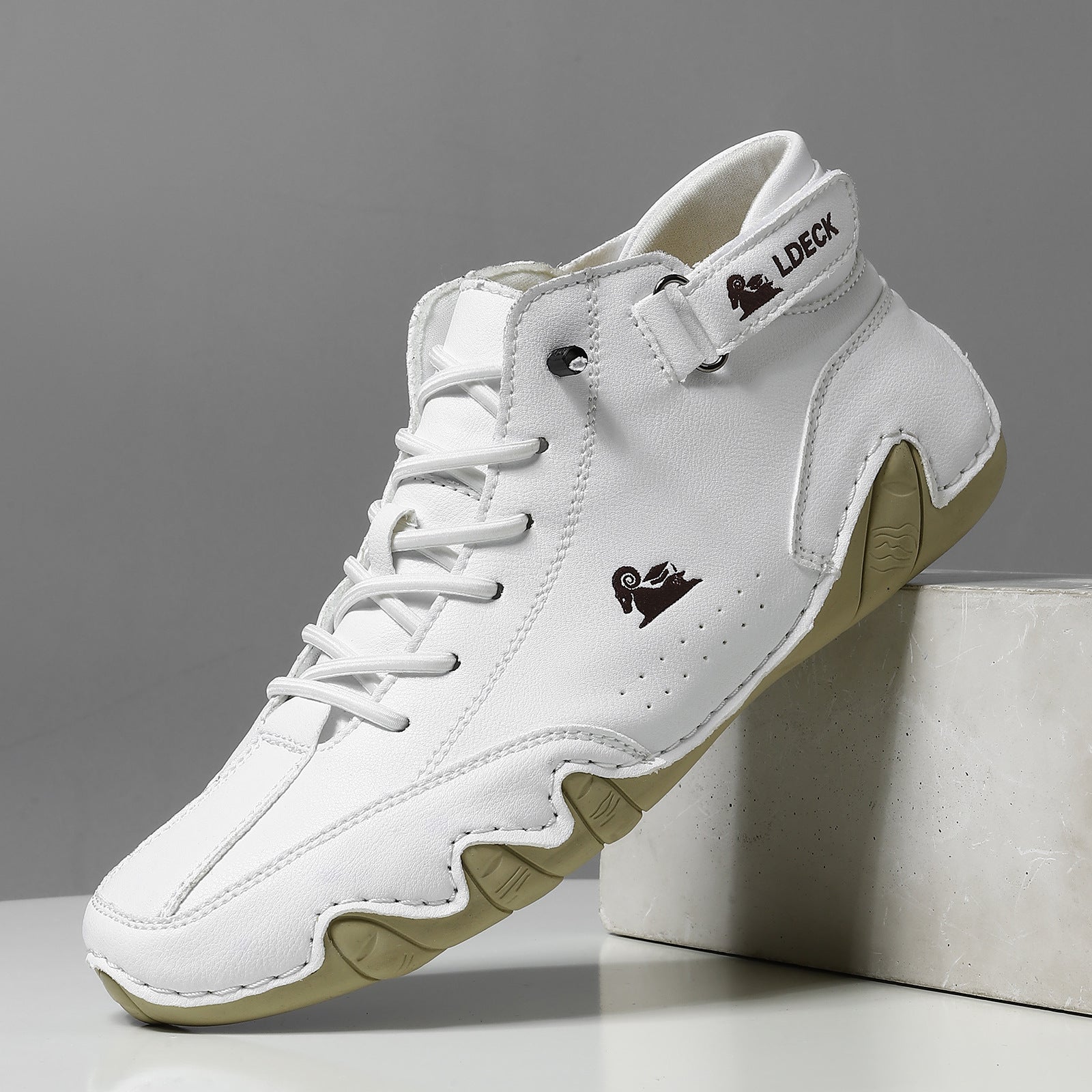 StrideGuard™ — Experience All-Day Dryness and Pain-Free Confidence in Every Step