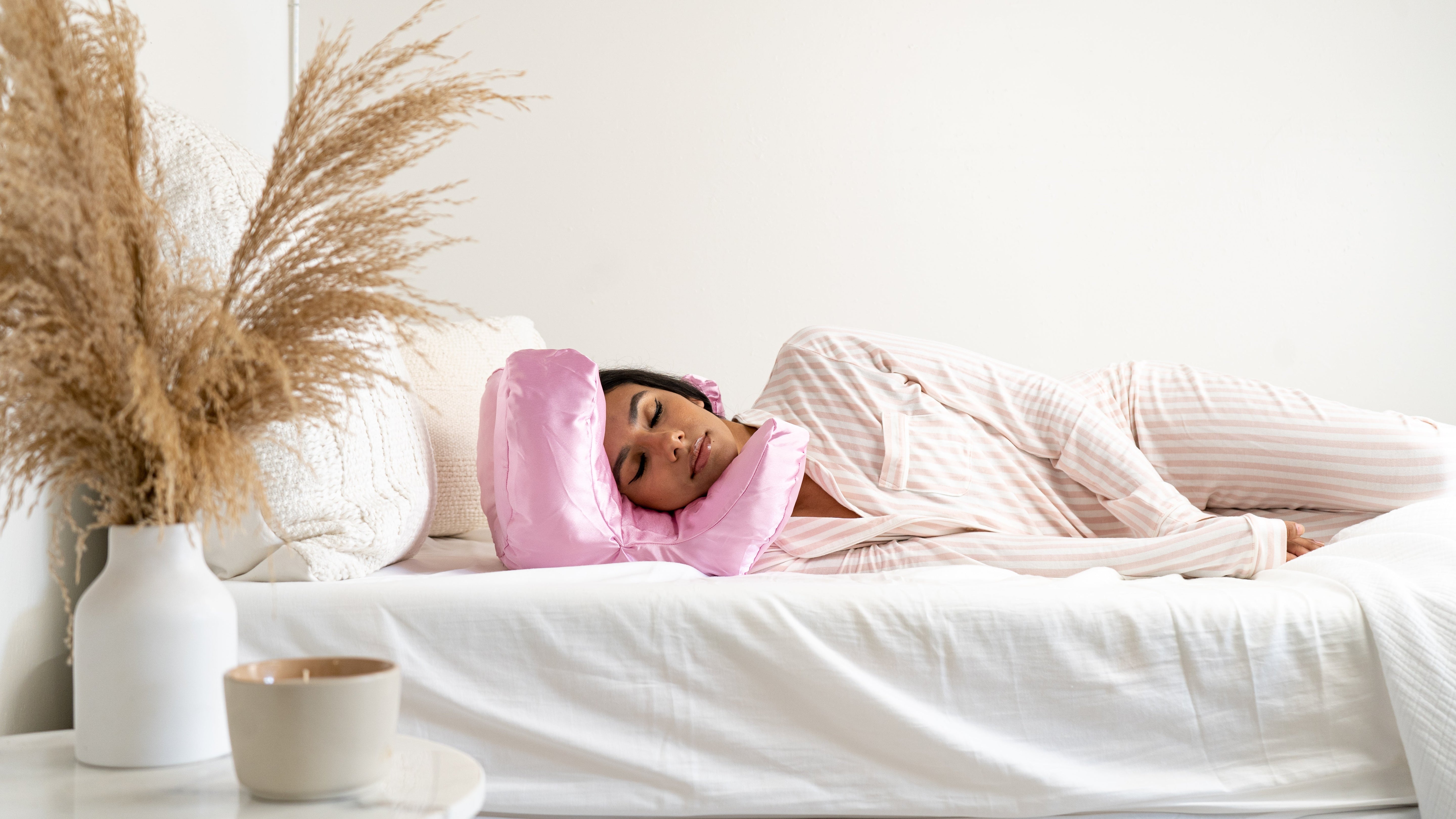 Youthful Glow Memory Foam Sleep Pillow for Smooth Skin