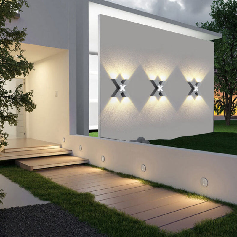 Stylish Outdoor Wall Sconce with Integrated LED Lighting