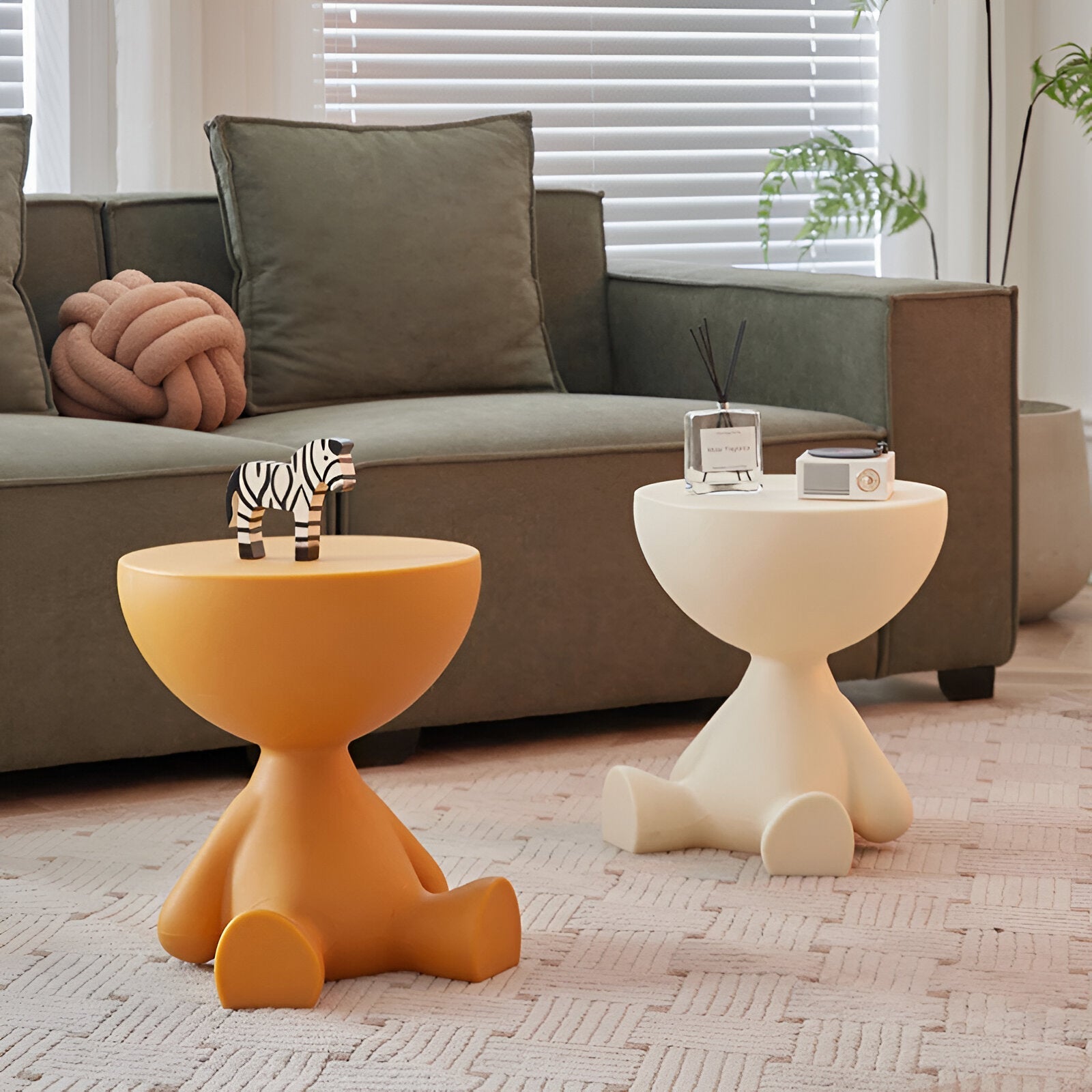 Chic Round Coffee Table for Modern Living Spaces