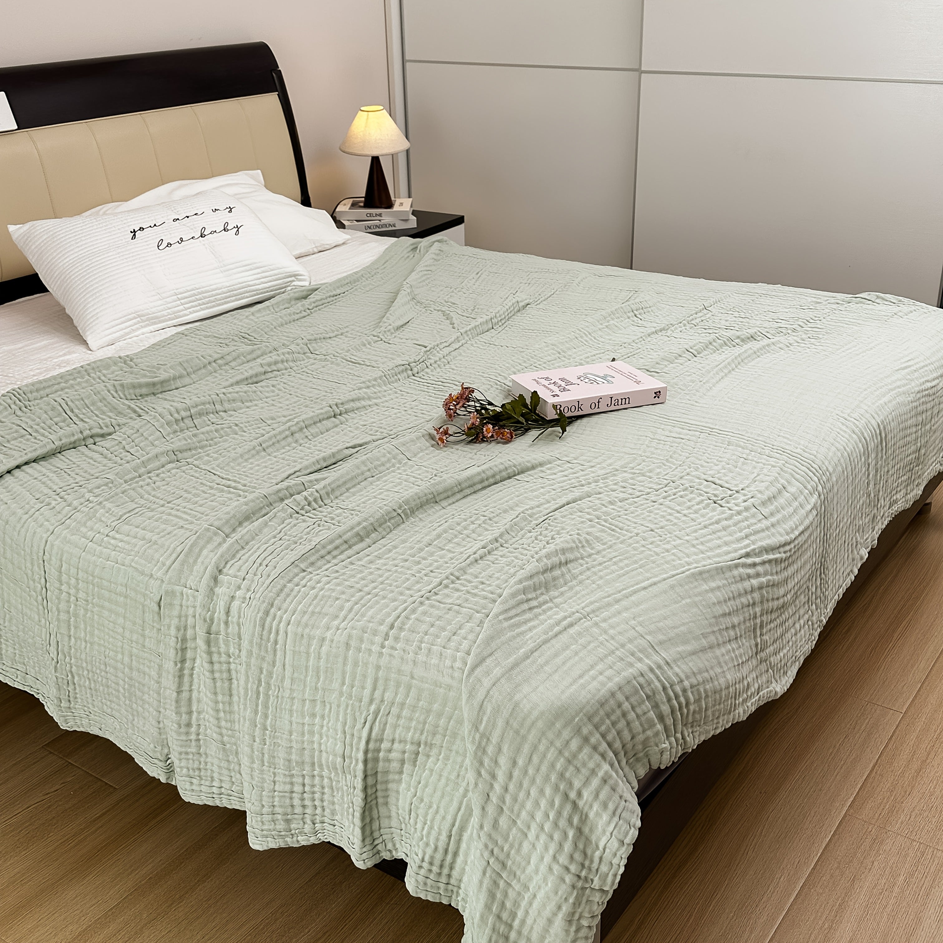 CozyCloud – Lightweight Cotton Nap Blanket for Ultimate Comfort