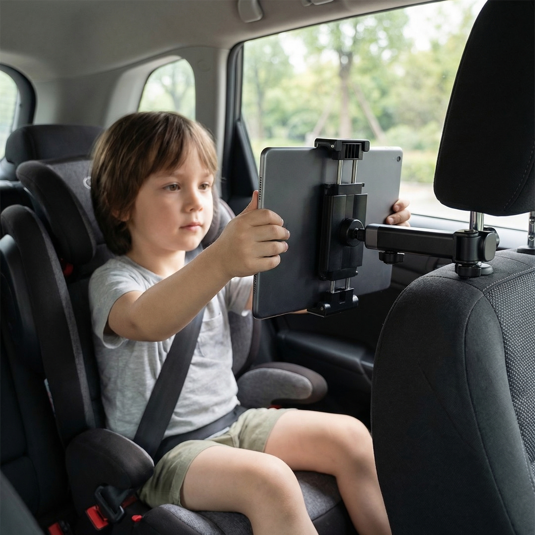 GlideNest™ — Turn Every Car Ride Into a Calm, Happy Adventure for Your Kids