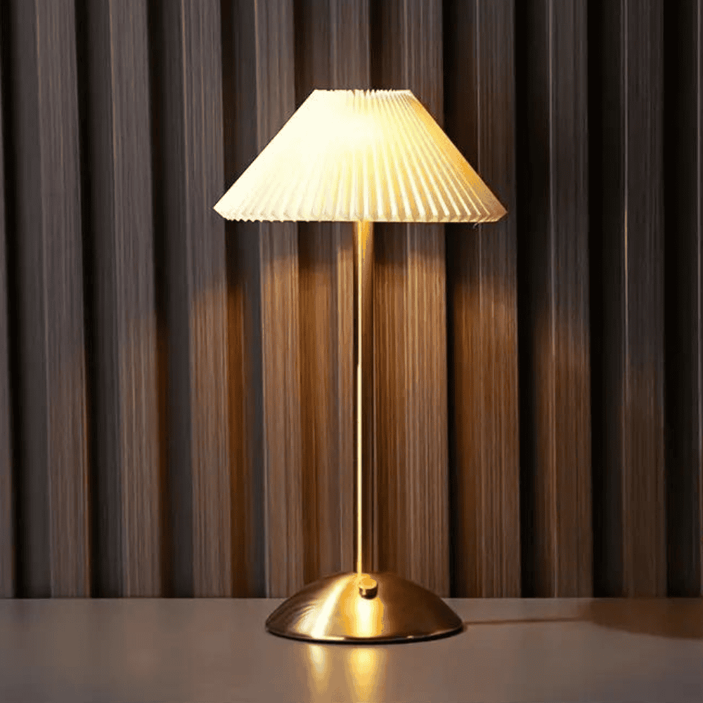 GlowLight | Wireless and Modern Table Lamp