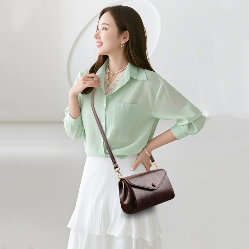 VexaLuxe™ Shoulder Bag — Carry Confidence with Effortless Style and Perfect Order