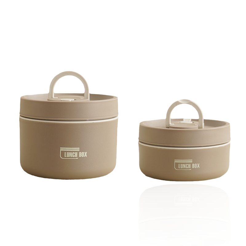 Enjoy Hot Meals Anywhere with Our Insulated Food Carrier