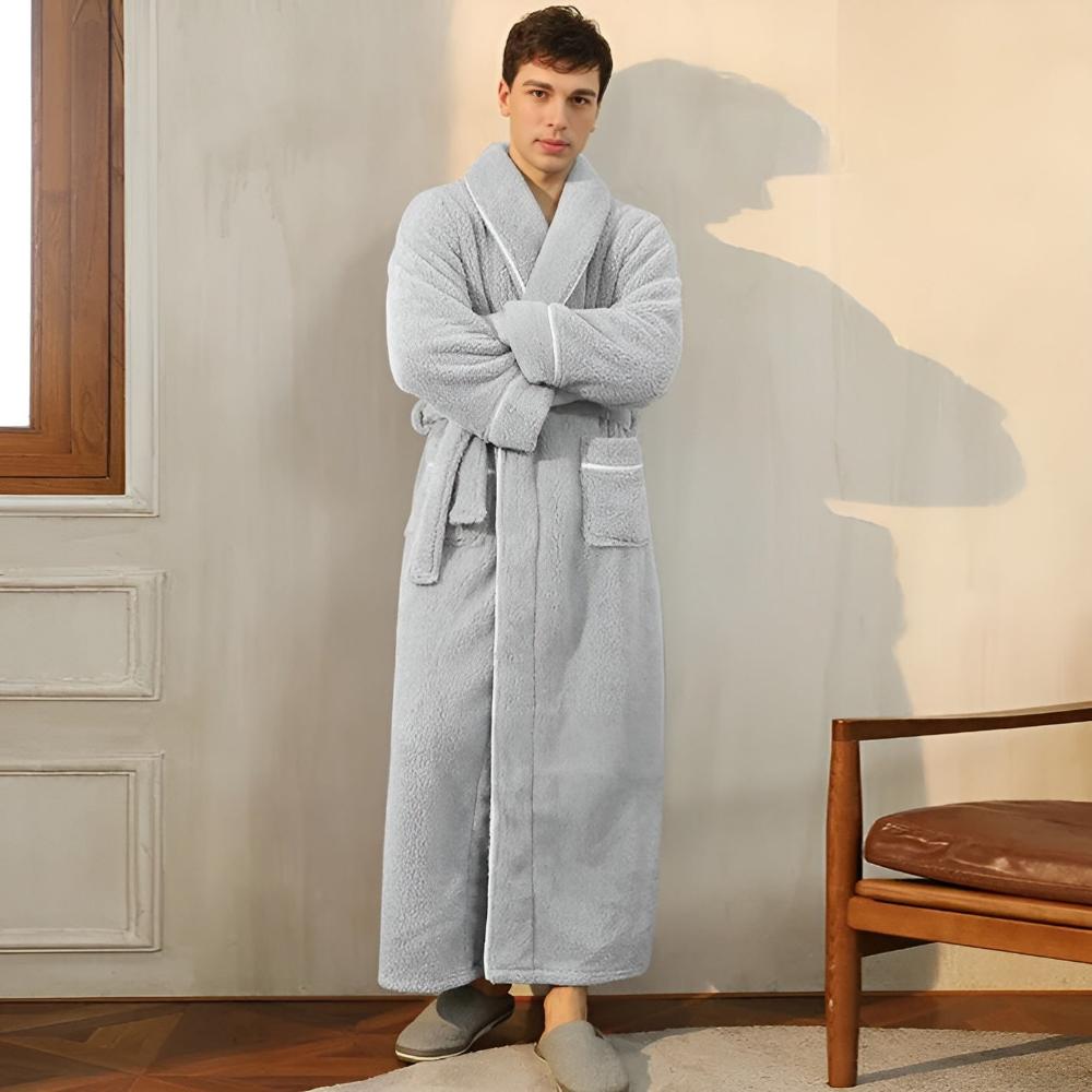 Luxurious Fleece Robe for Ultimate Comfort