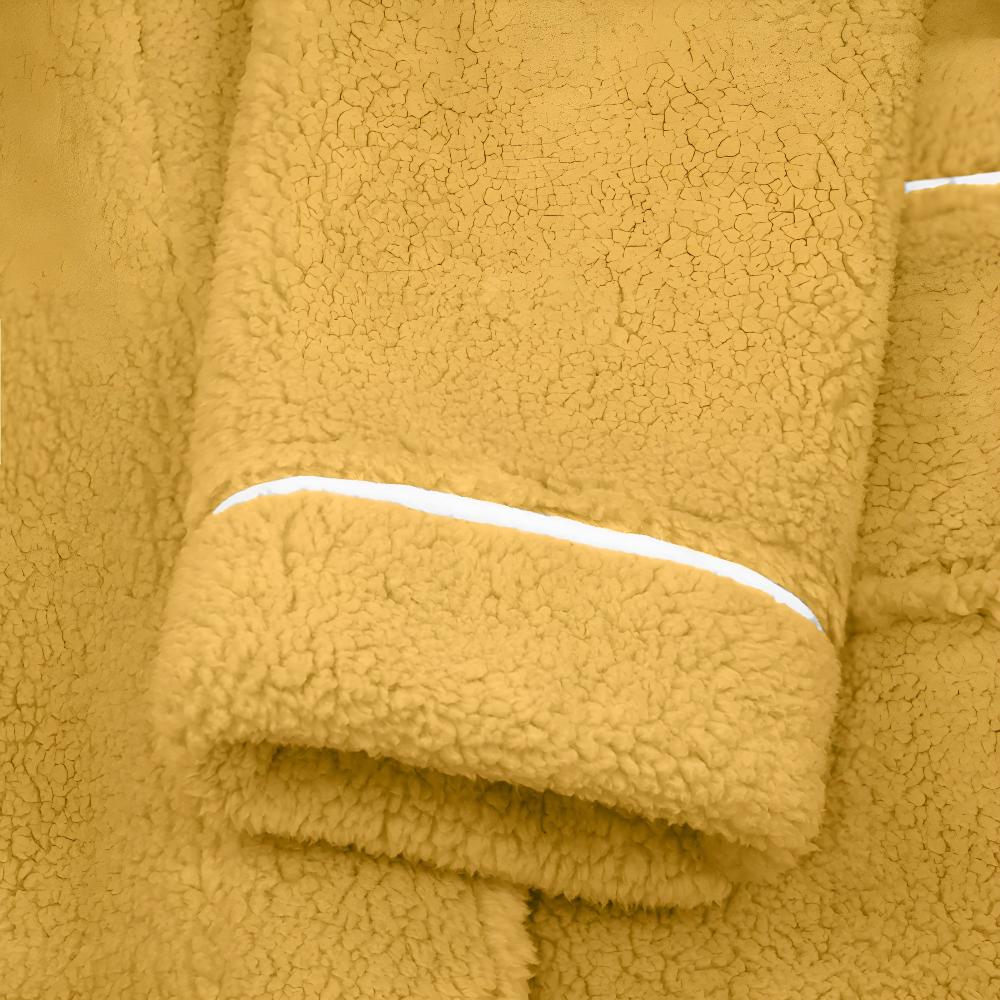 Luxurious Fleece Robe for Ultimate Comfort