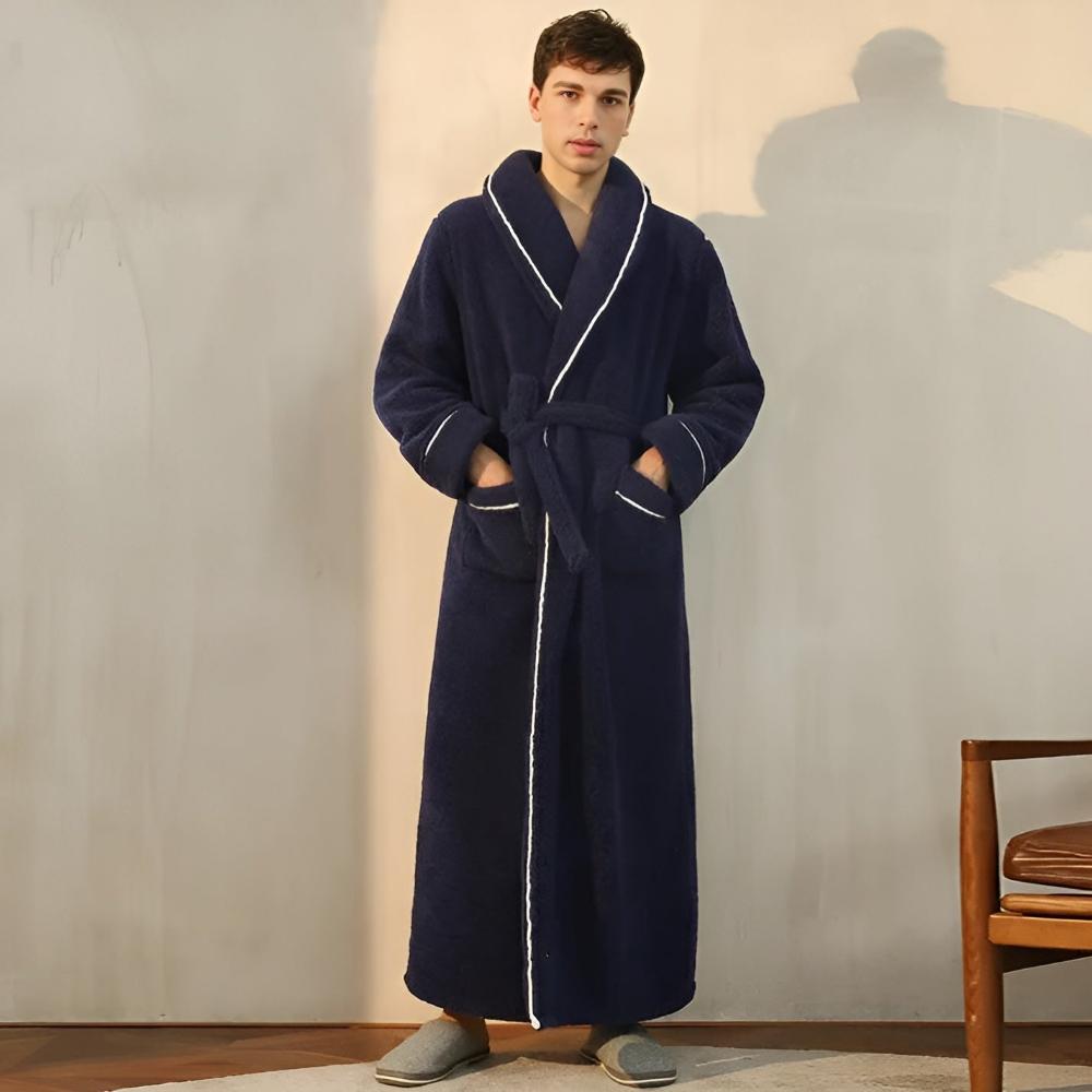 Luxurious Fleece Robe for Ultimate Comfort