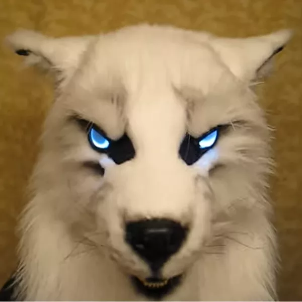 LunaFang™ Werewolf Mask — Unleash Your Inner Beast with Glowing Eyes and Living Movement