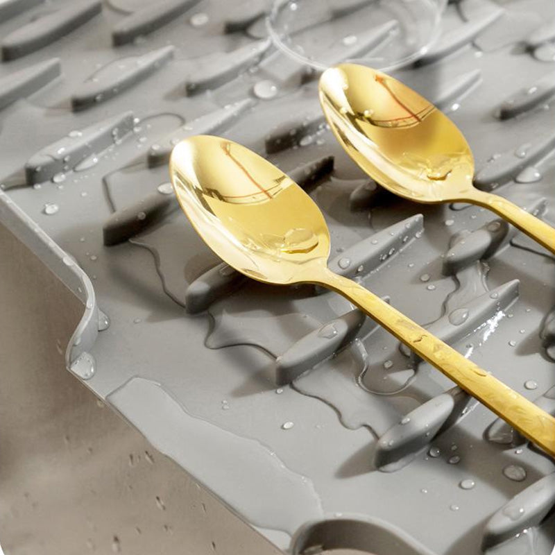SilvaGuard™ — Turn Your Kitchen into a Dry, Heatproof, and Stress-Free Sanctuary
