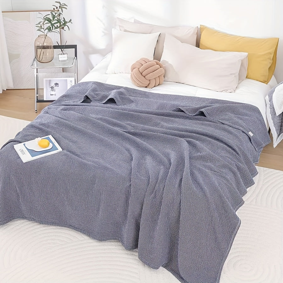 Chic Cotton Checkered Versatile Blanket for Everyday Use