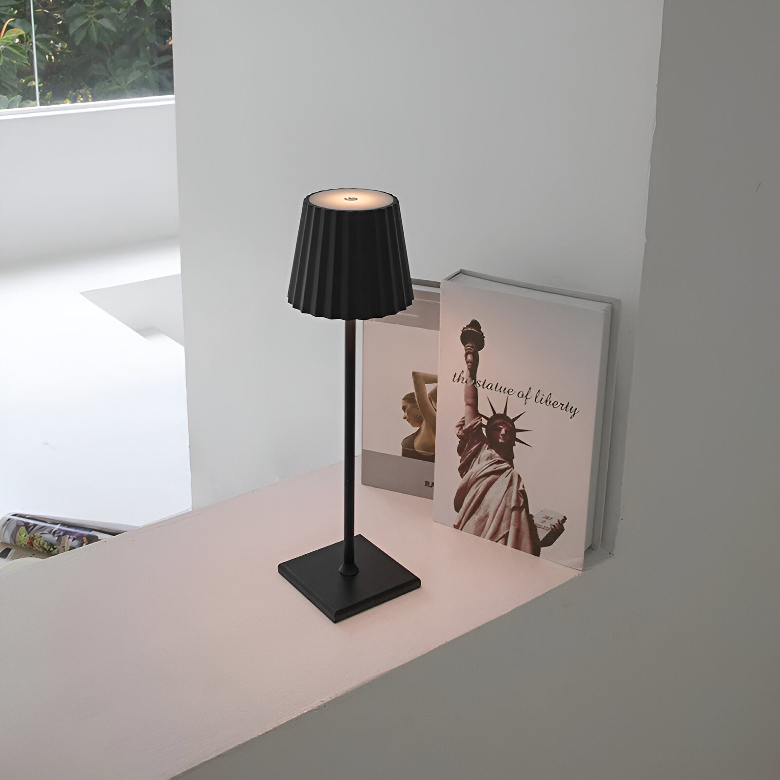 LaminaTouch 2.0 - Modern LED Table Lamp, Wireless, Rechargeable, and Dimmable