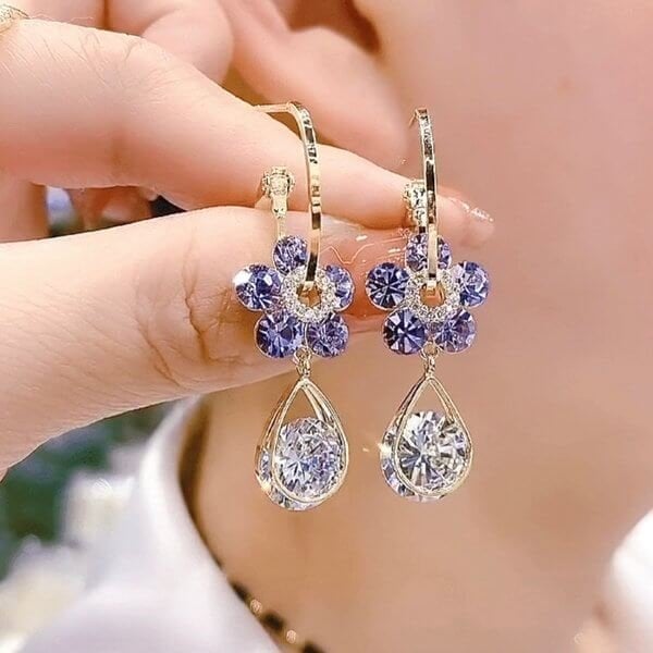 FloraLuxe™ Earrings — Ignite Every Room with Radiant Confidence and Timeless Sparkle
