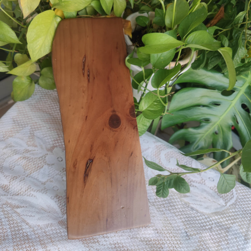 Artisan Floating Shelf – Unique Wooden Wall Accent