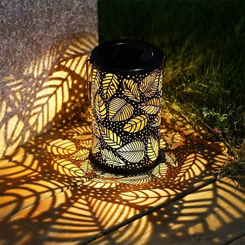 Solar garden lamp with sunflower motif