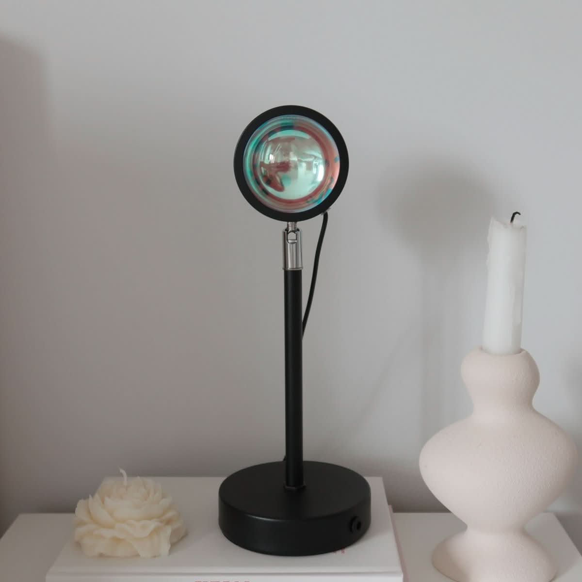 Sunset Glow Projection Lamp – 16 Color Variations, 180° Rotating Head