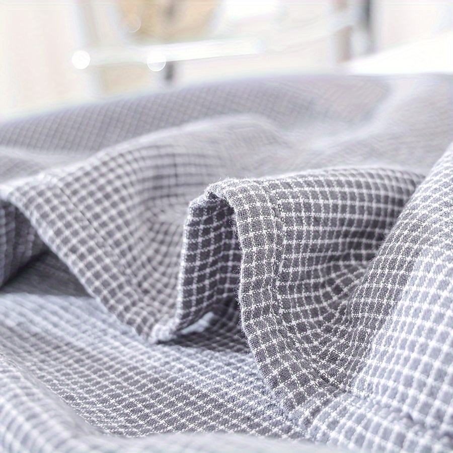Chic Cotton Checkered Versatile Blanket for Everyday Use