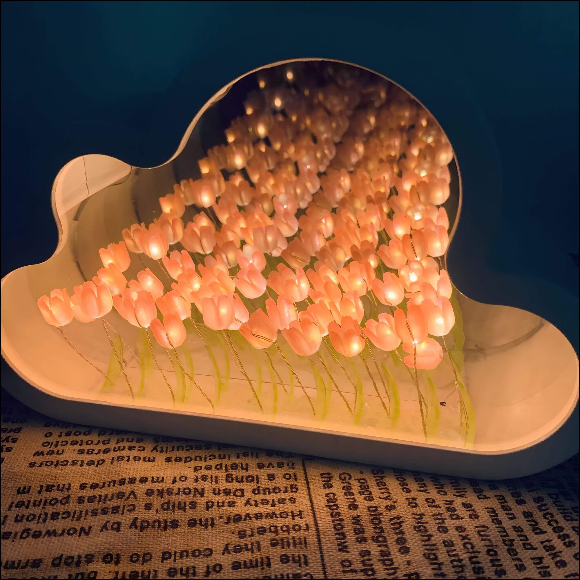 Eternal Cloud Mirror Tulips - LED Mirror Featuring Infinity Effect