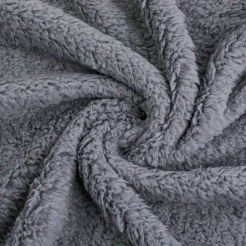 Luxurious Fleece Blanket for Pets - Ultimate Comfort