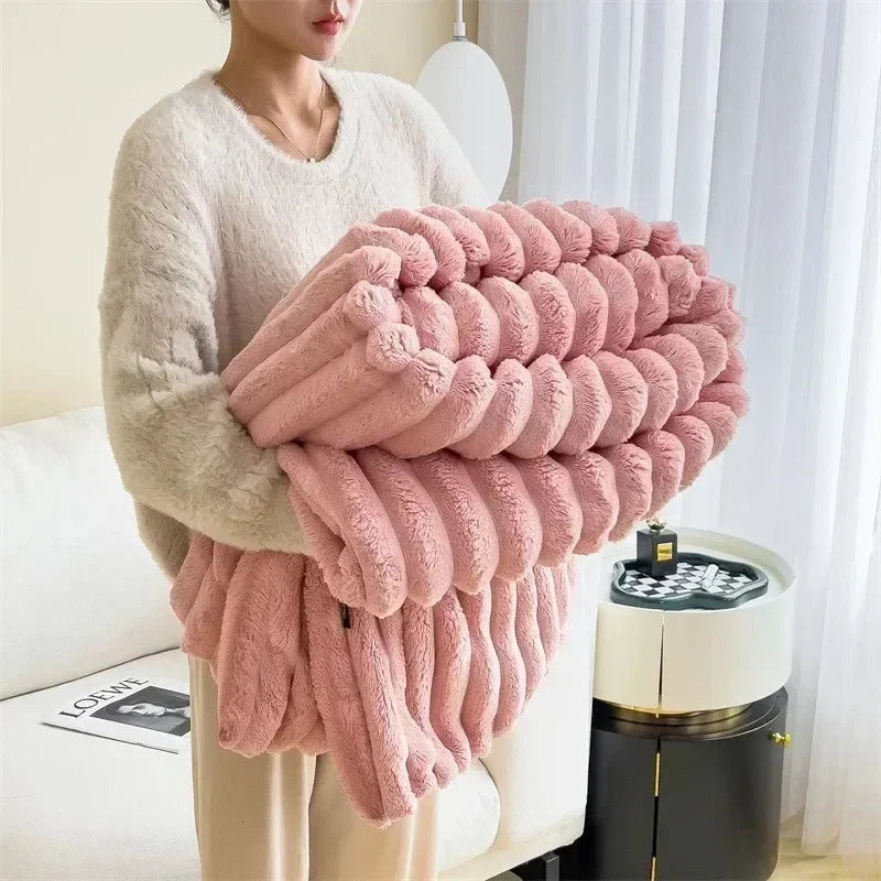 SnugNest™ Plush Blanket — Dive into Unmatched Warmth That Feels Like a Loving Embrace
