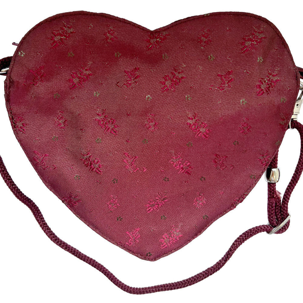 Charming Heart-Shaped Handbag for Oktoberfest Celebrations