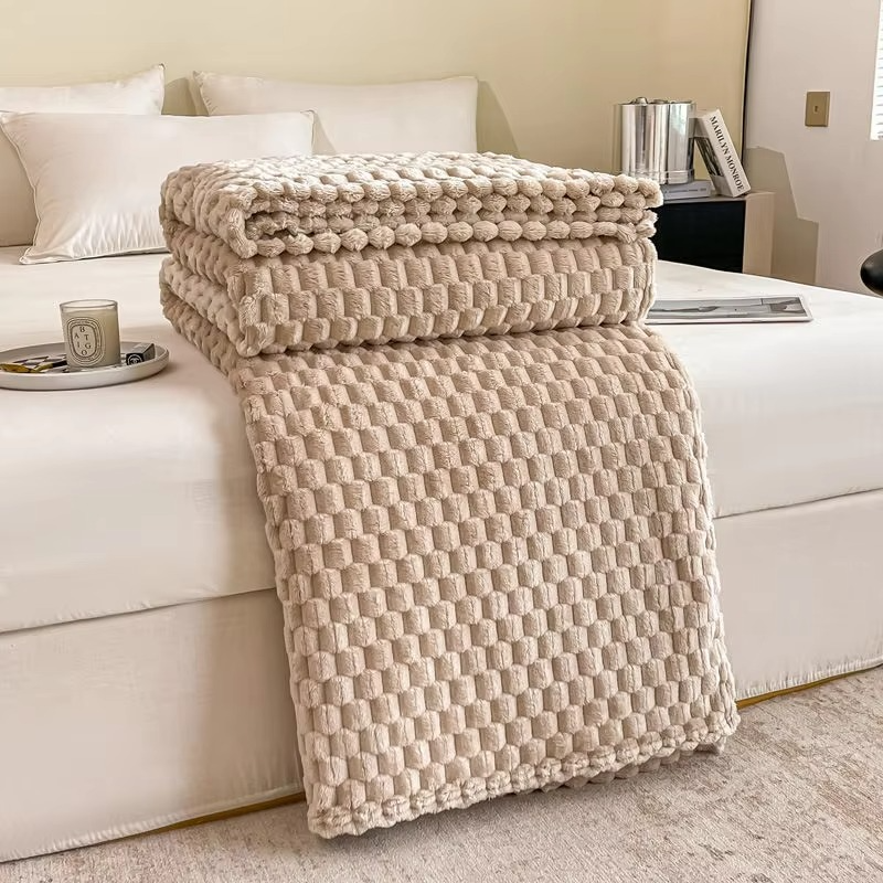 Luxurious Microfiber Throw Blanket with Textured Finish