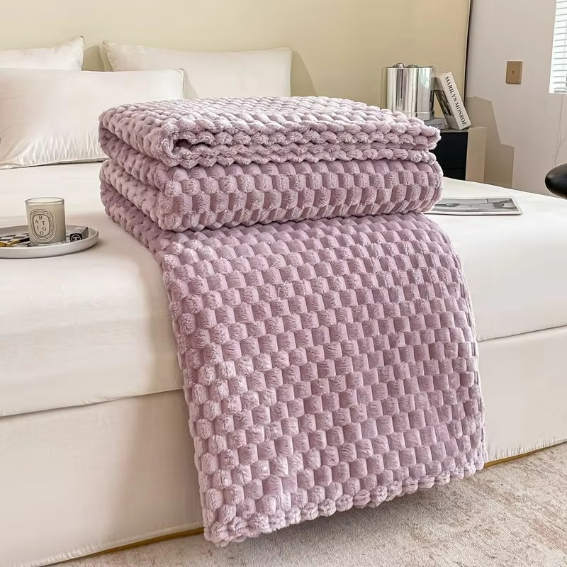 Luxurious Microfiber Throw Blanket with Textured Finish