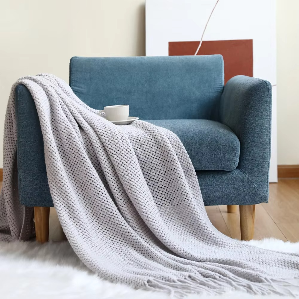 Cozy Textured Throw Blanket – Perfect for Home Relaxation