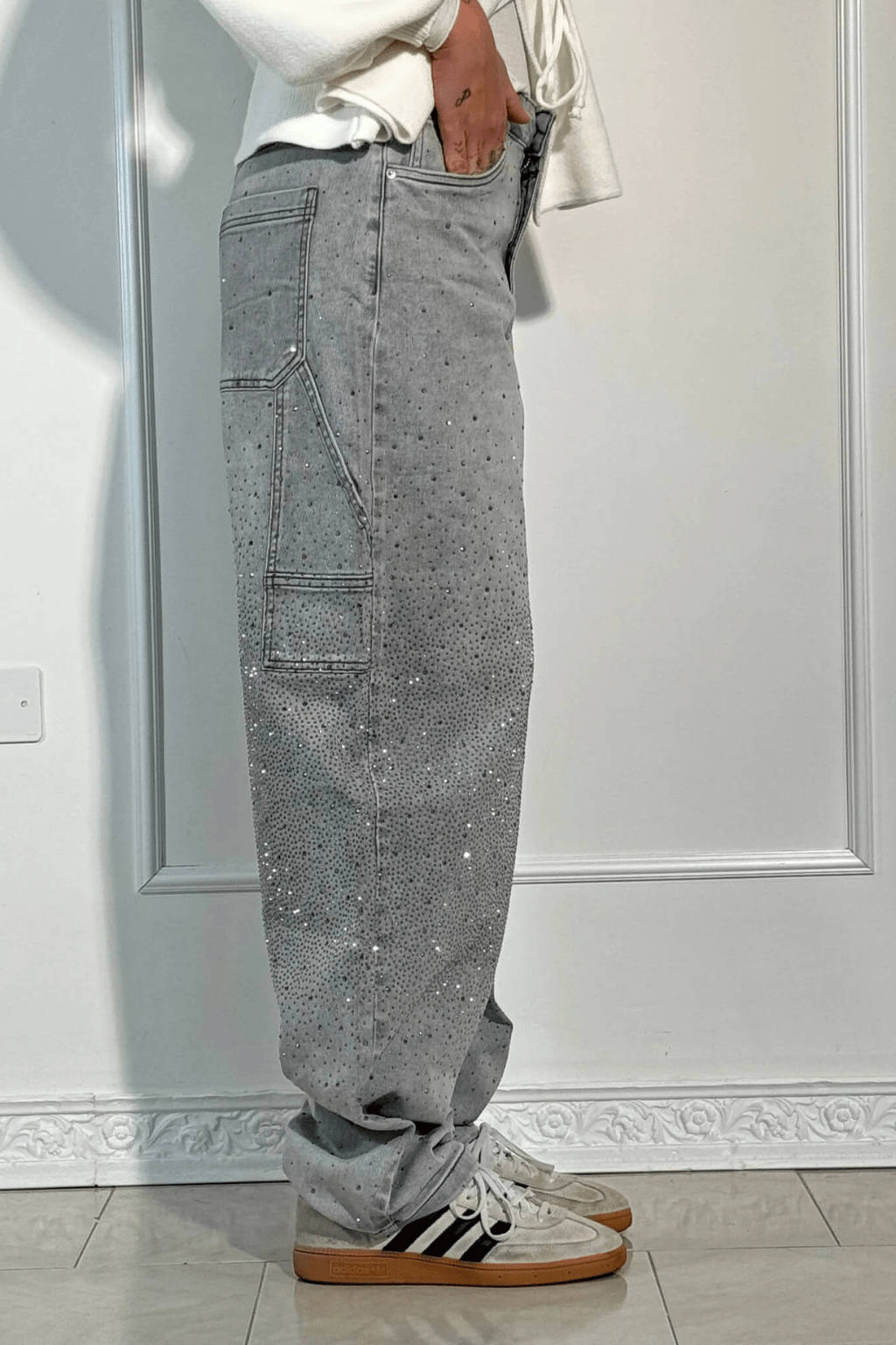 ShadeMist™ — Step Into Effortless Confidence and Sparkle All Day