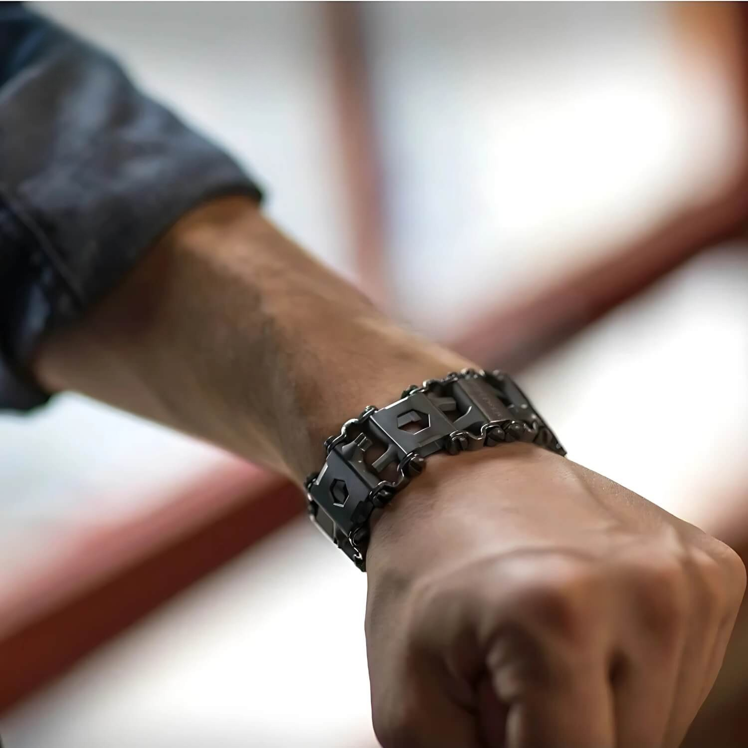 TitanForge™ Bracelet — Command Every Challenge with Unstoppable Power on Your Wrist