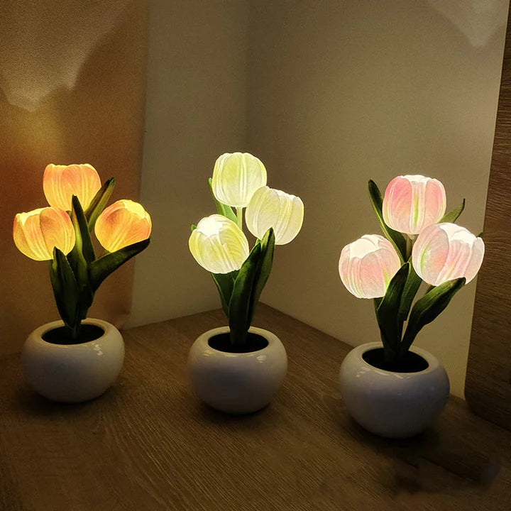 Tulip LED Desk Lamp in Ceramic Vase – Cozy Ambient Glow