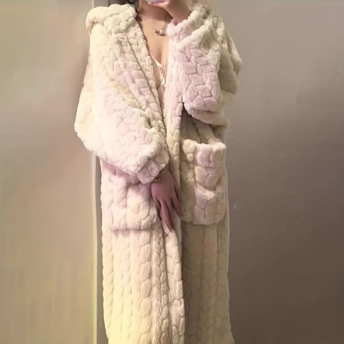 Luxe Comfort Bathrobe – Everyday Elegance Awaits