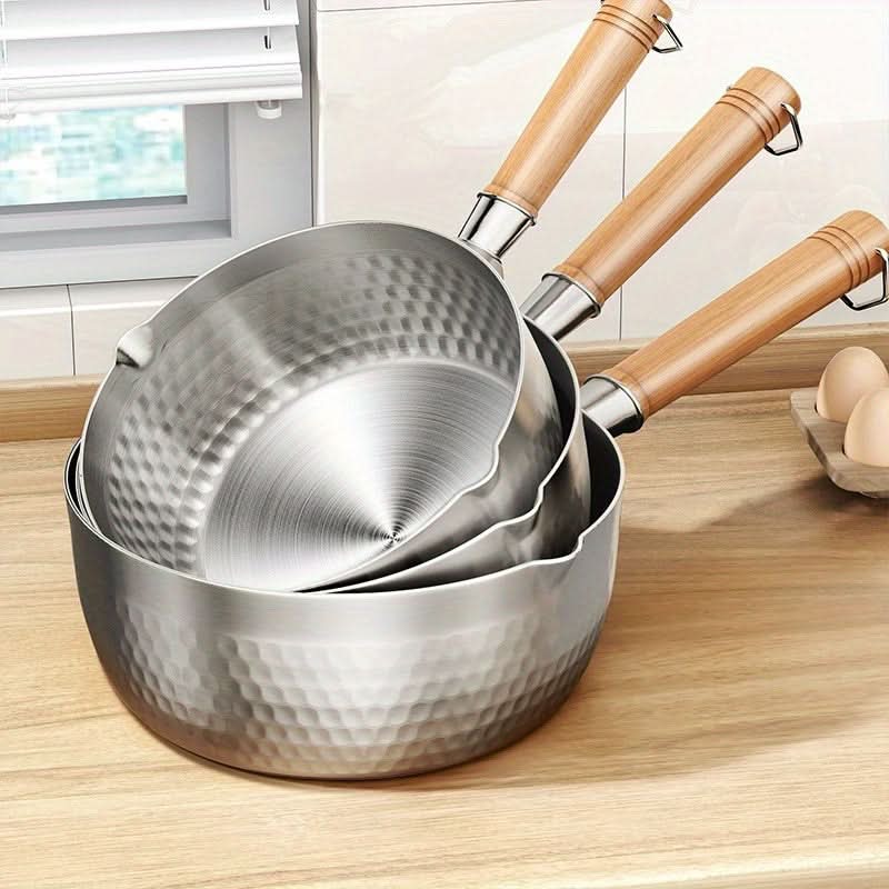 Versatile Cooking Skillet in Stainless Steel – Sleek and Stylish Design