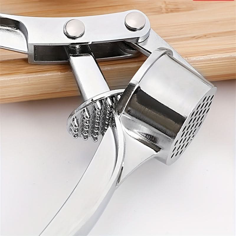 Garlic Crusher Tool – Heavy Duty Press for Efficient Mashing