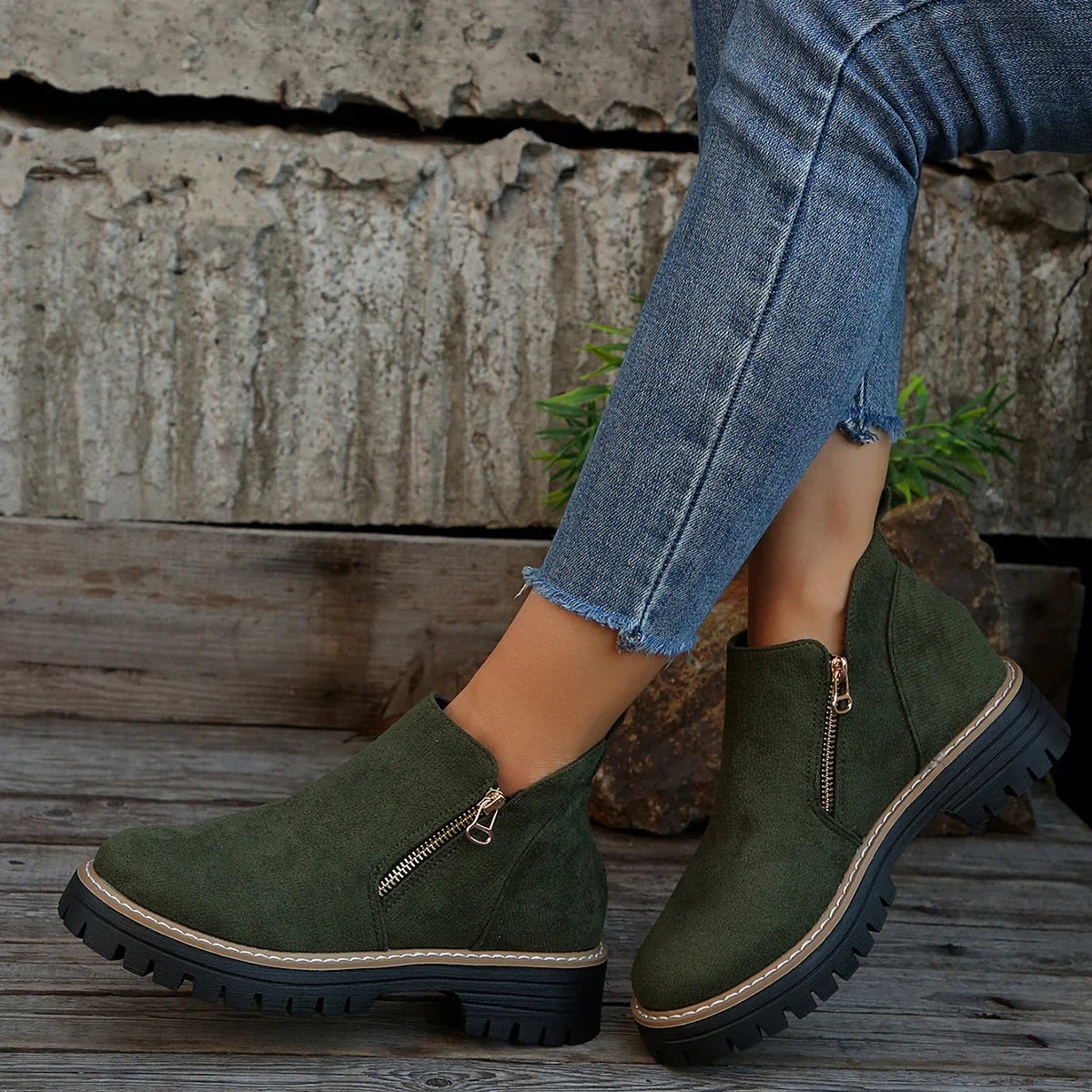 LuxeStep™ — Slip Into All-Day Comfort and Unshakable Confidence