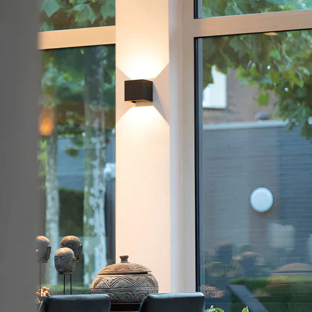 Cordless LED Wall Light with Motion Detection for Indoor/Outdoor