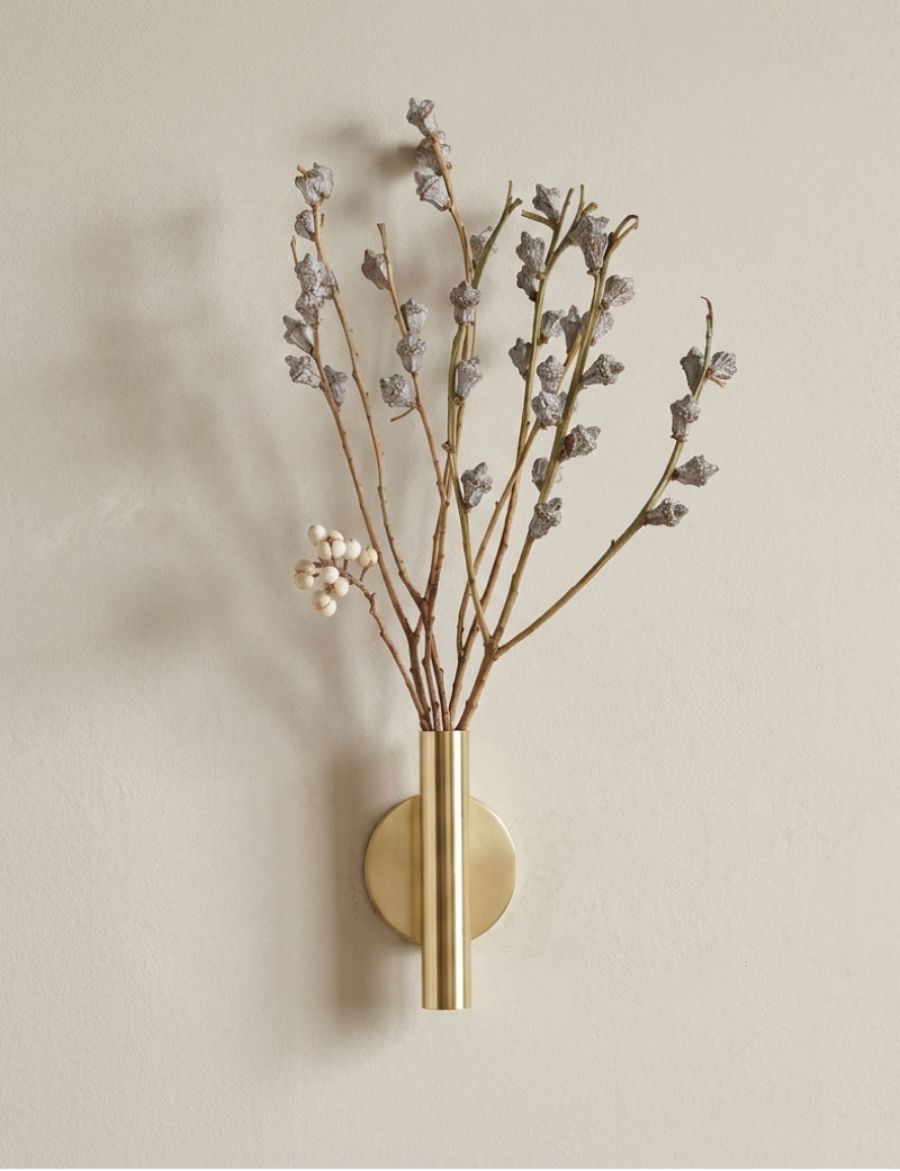 Sleek Wall-Attached Floral Holder for Modern Spaces