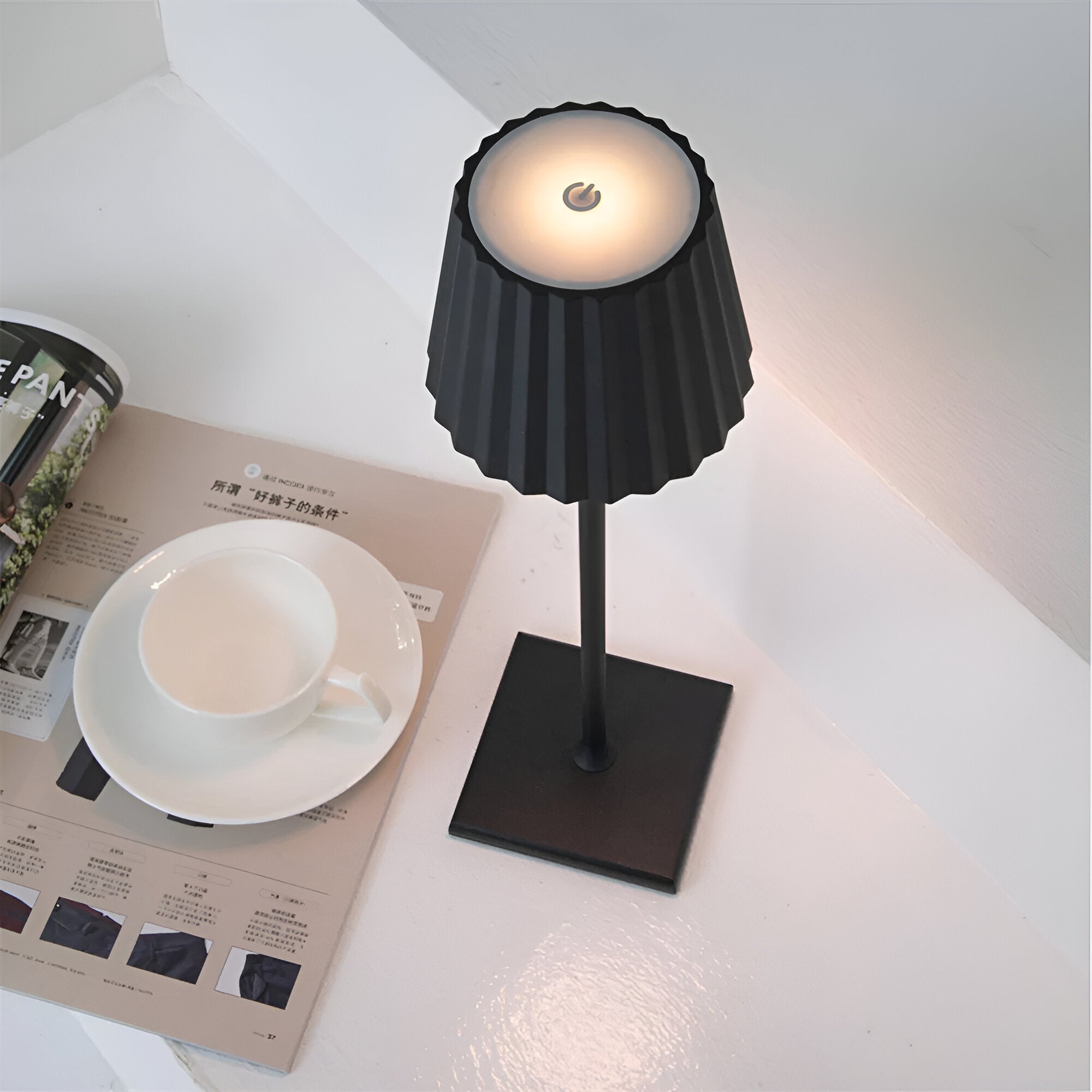 Portable Modern Lamp | Stylish Battery-Operated Lighting