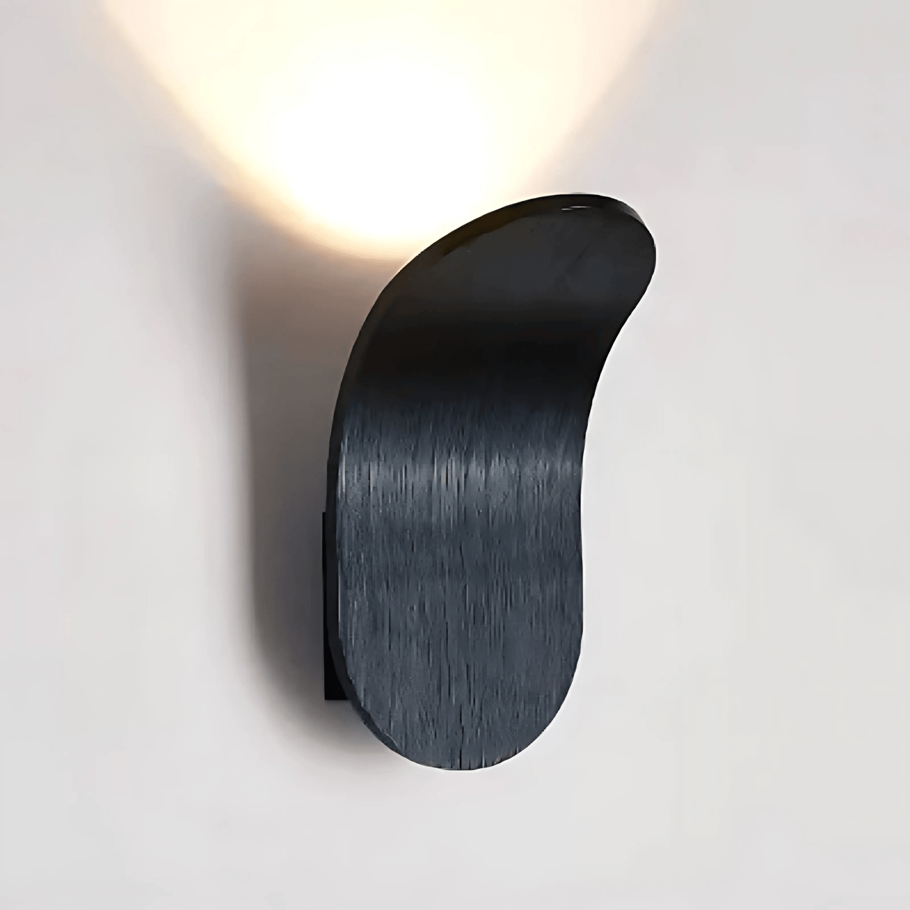 Sleek Brushed Aluminum Wall Lamp – Contemporary Elegance for Any Room