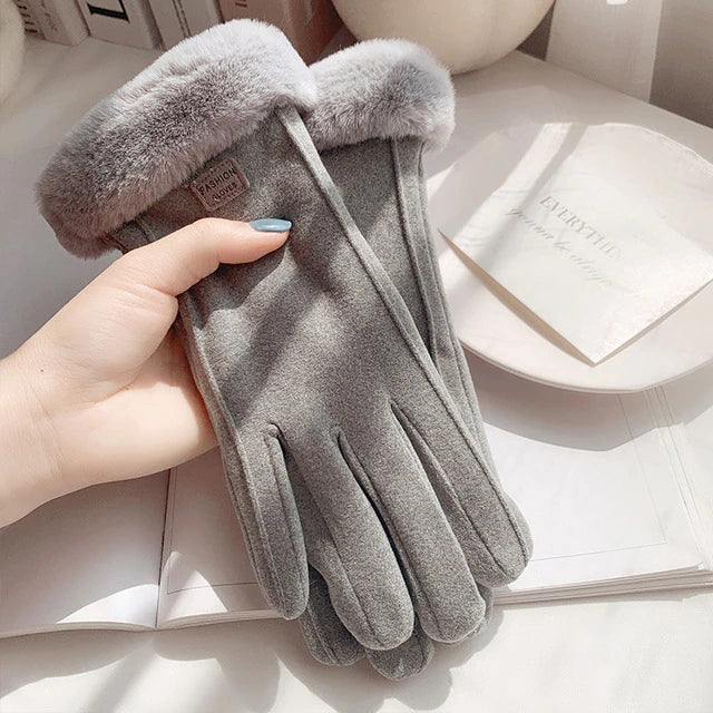 Chic Winter Gloves for Women | Plush Lining & Comfort