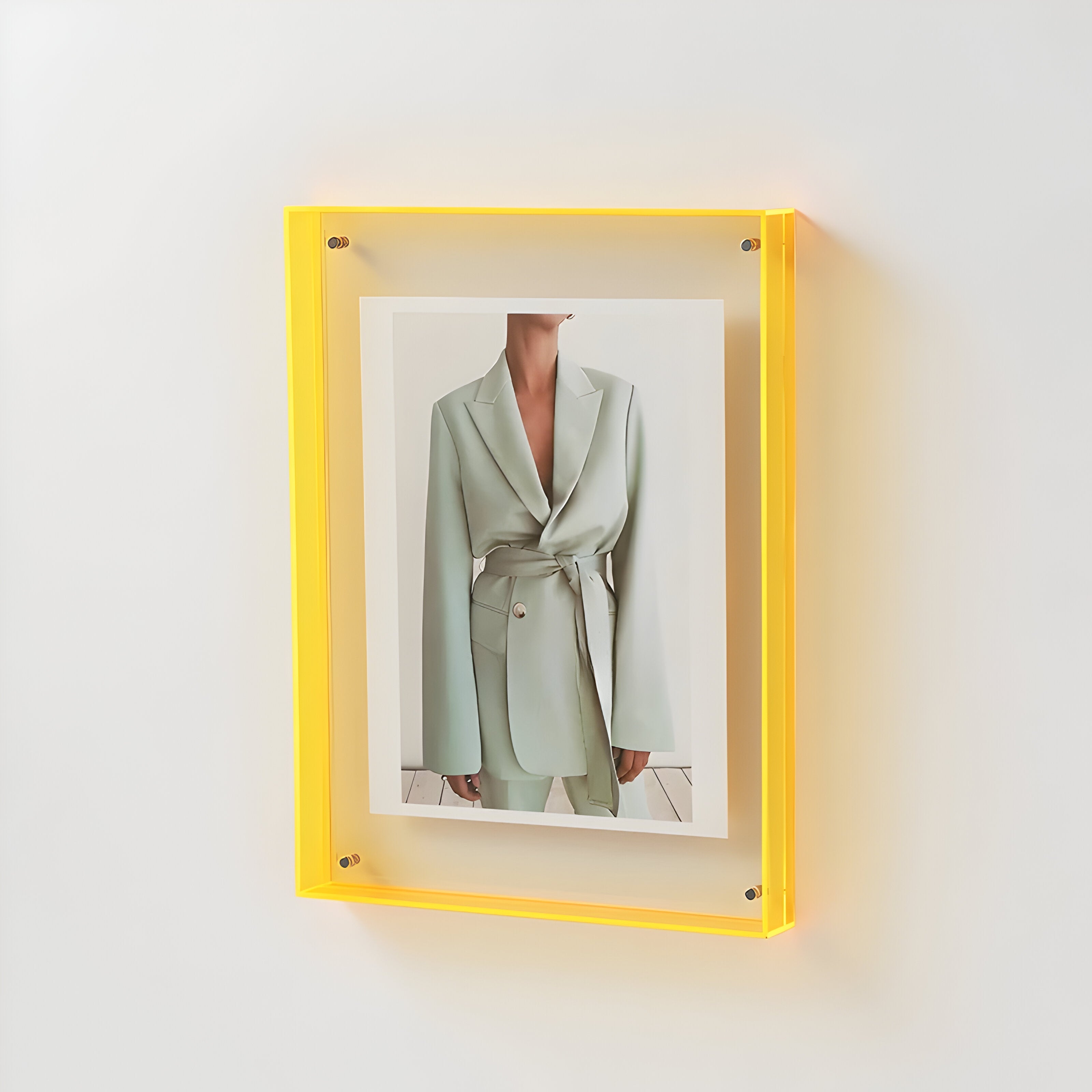 Chic Acrylic Photo Frame – Stylish Options for Every Space