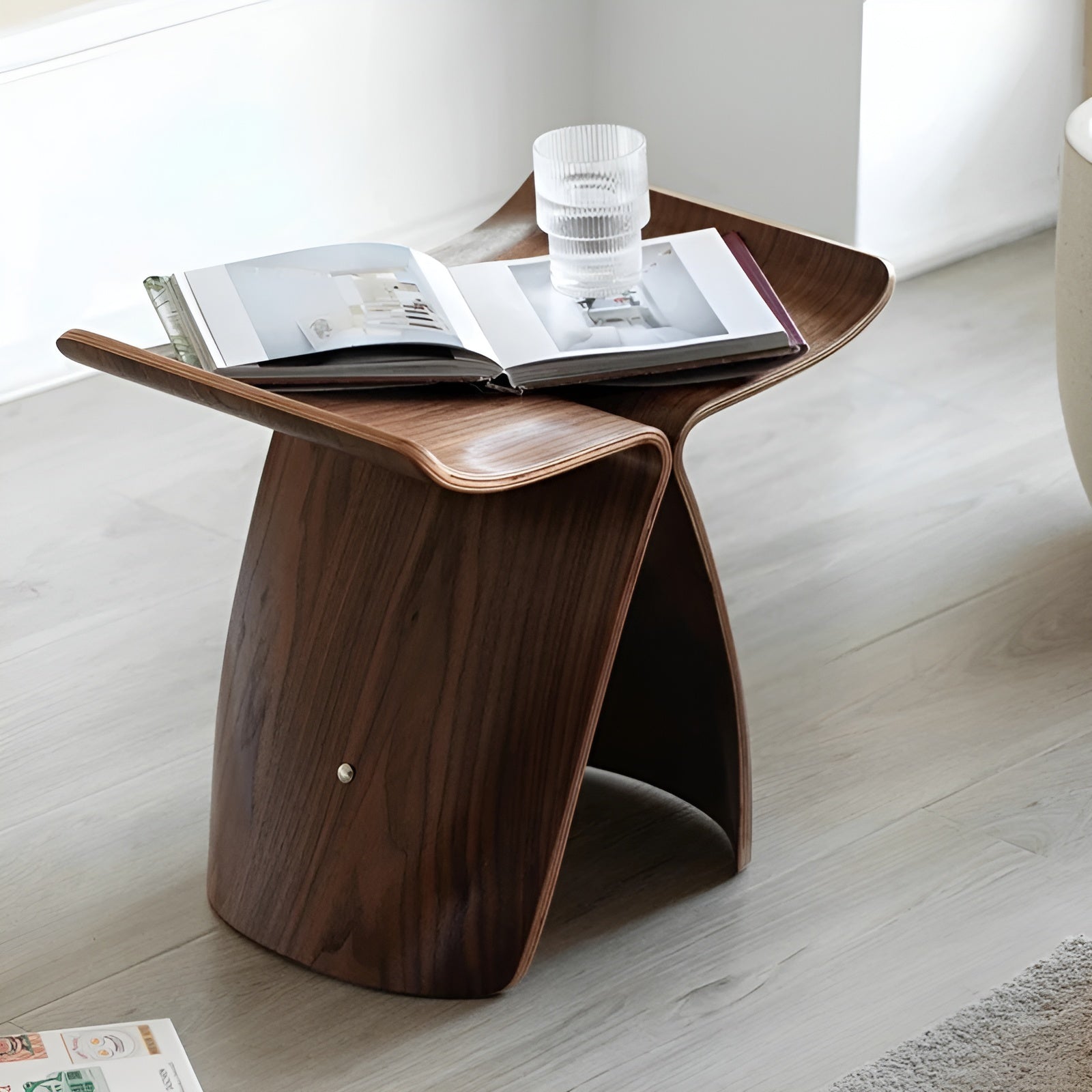 Handcrafted Rustic Wooden Bench – A Timeless Seating Solution
