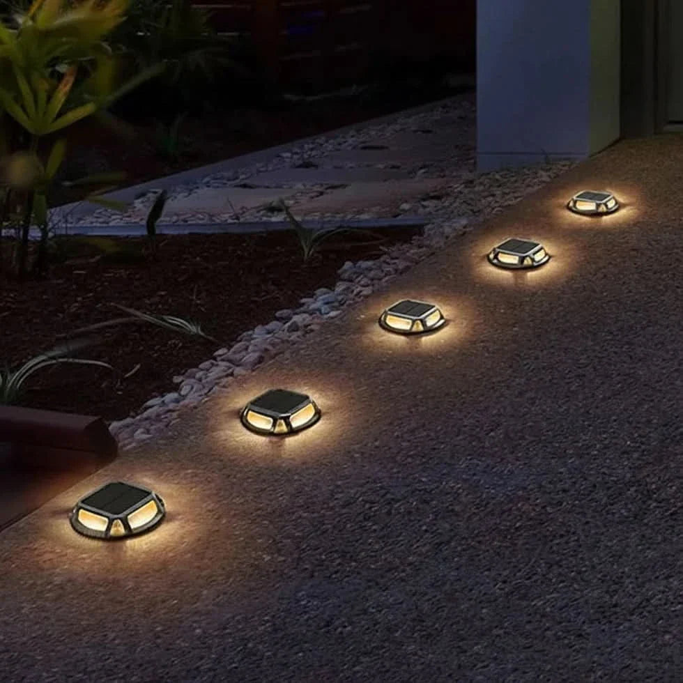 Solar Pathway and Outdoor Deck Lighting Solutions
